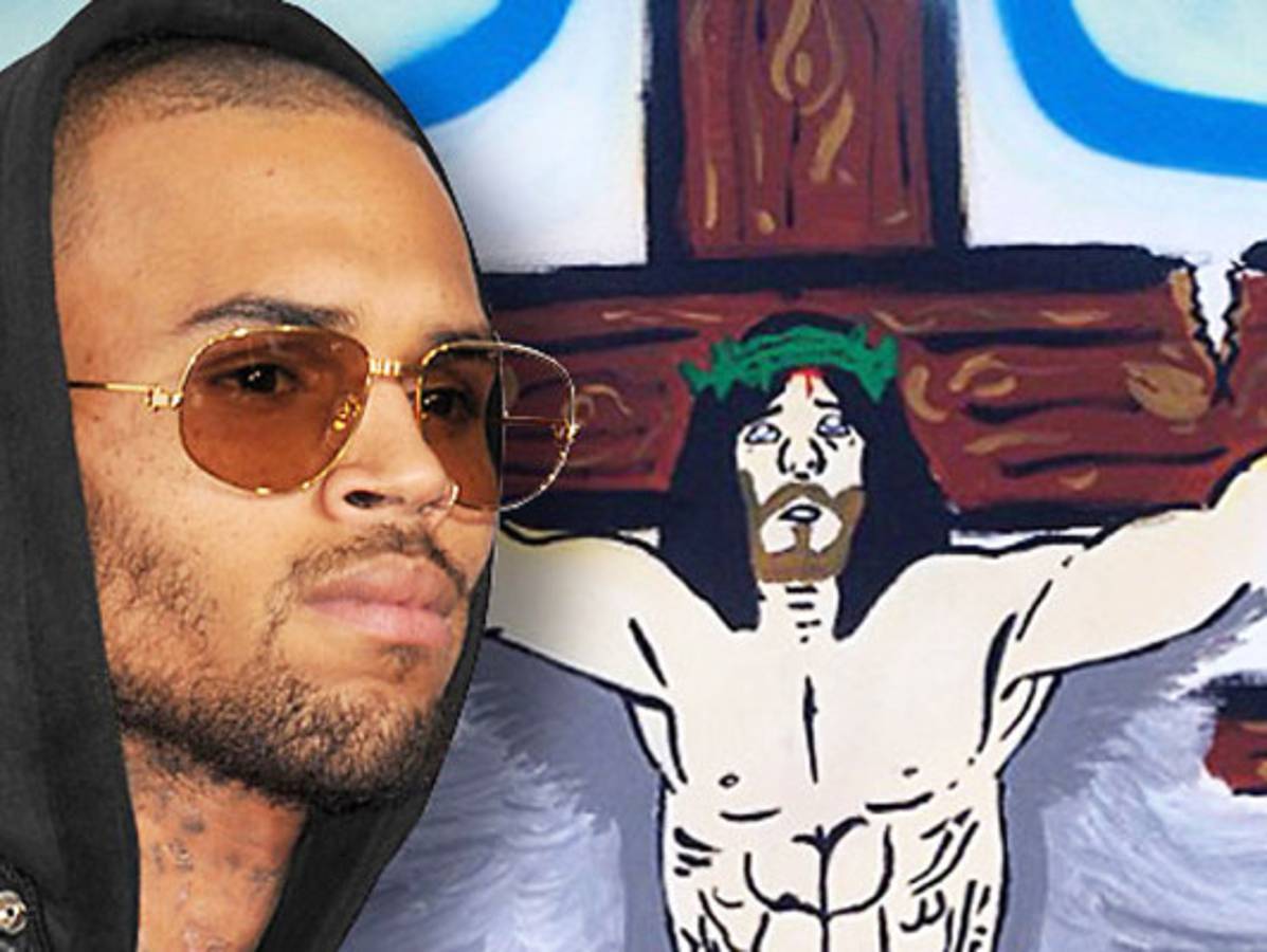 Chris Brown se compara con Jesús en la cruz