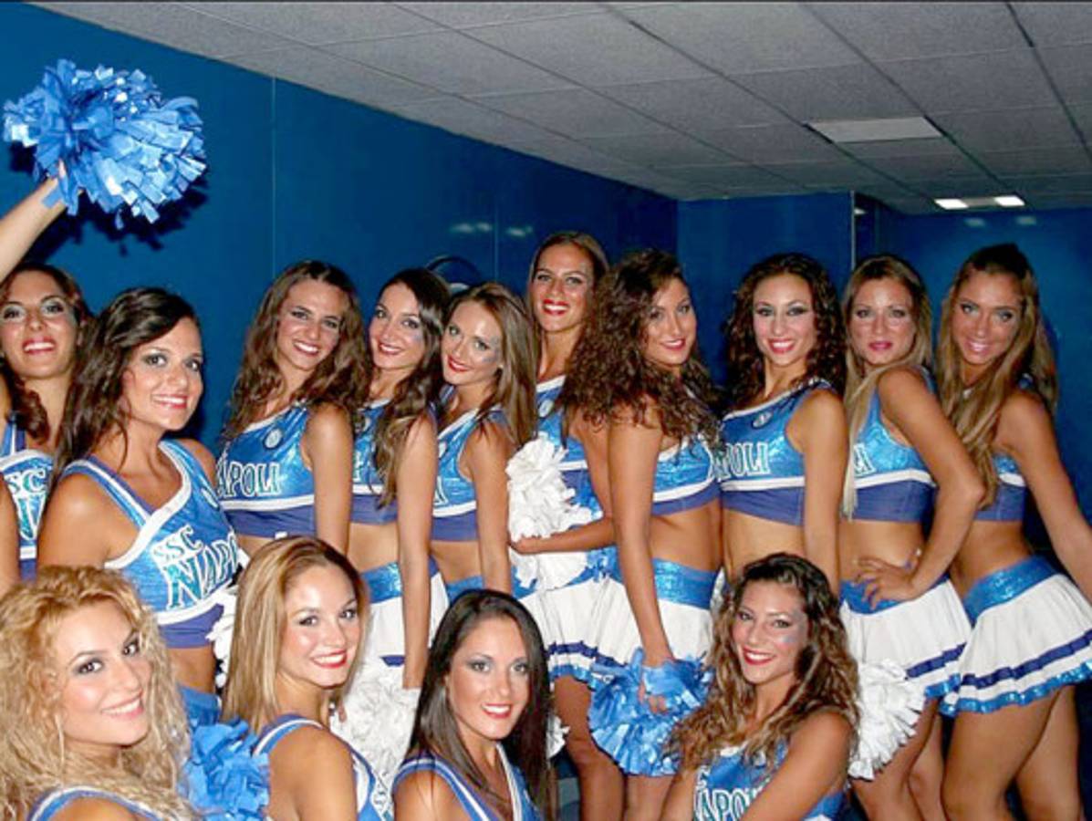 VIDEO: Las bellas porristas del Nápoles