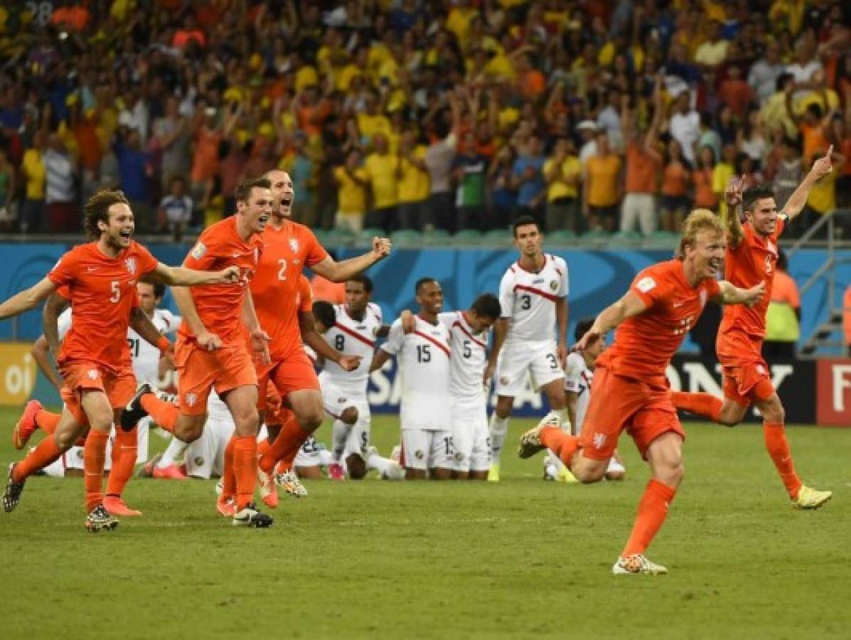 Tim Krul lleva a Holanda a semifinales