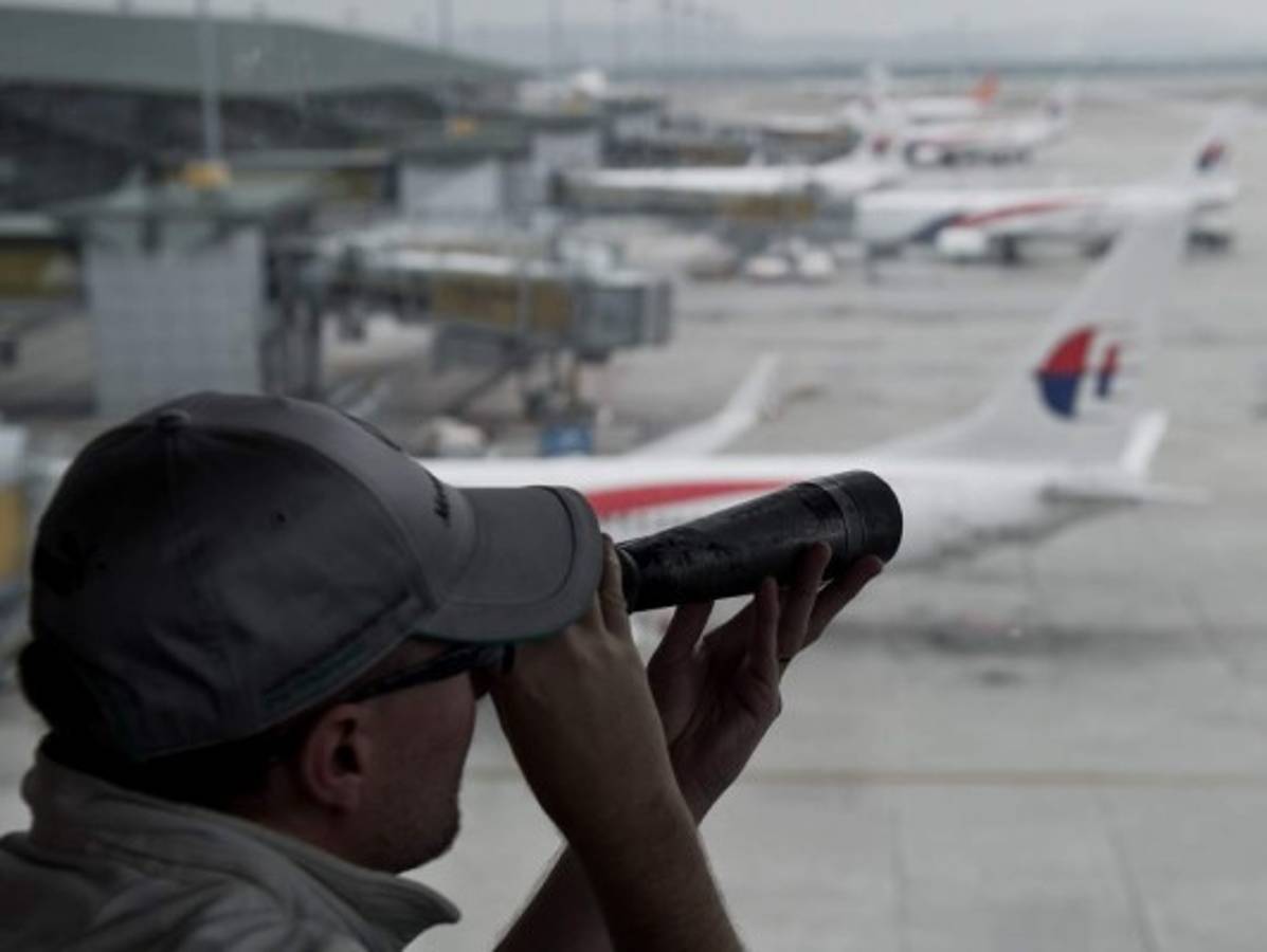 Descartan implicación de chinos en desaparición de avión de Malaysia Airlines