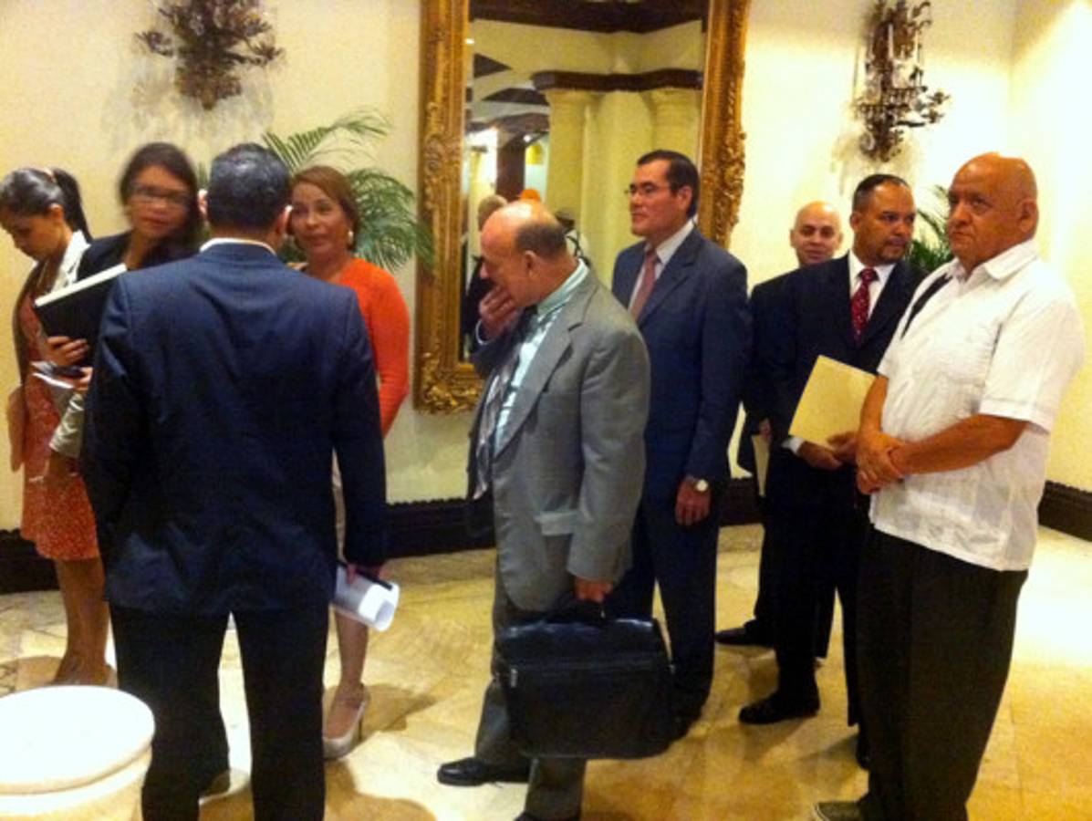 Honduras: Advierten presiones externas contra Junta Proponente