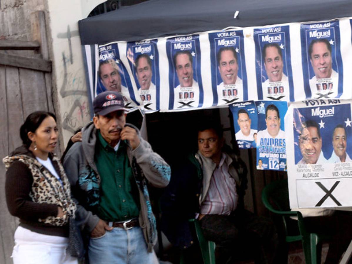 Urnas en La Travesía y Kennedy permanecían cerradas