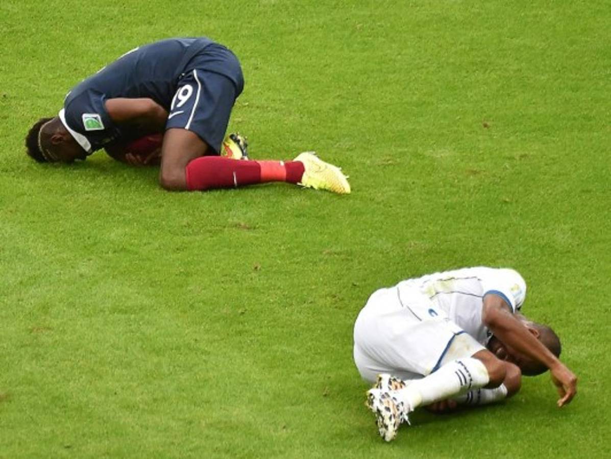 VIDEO: Penal a Pogba y expulsión de Palacios