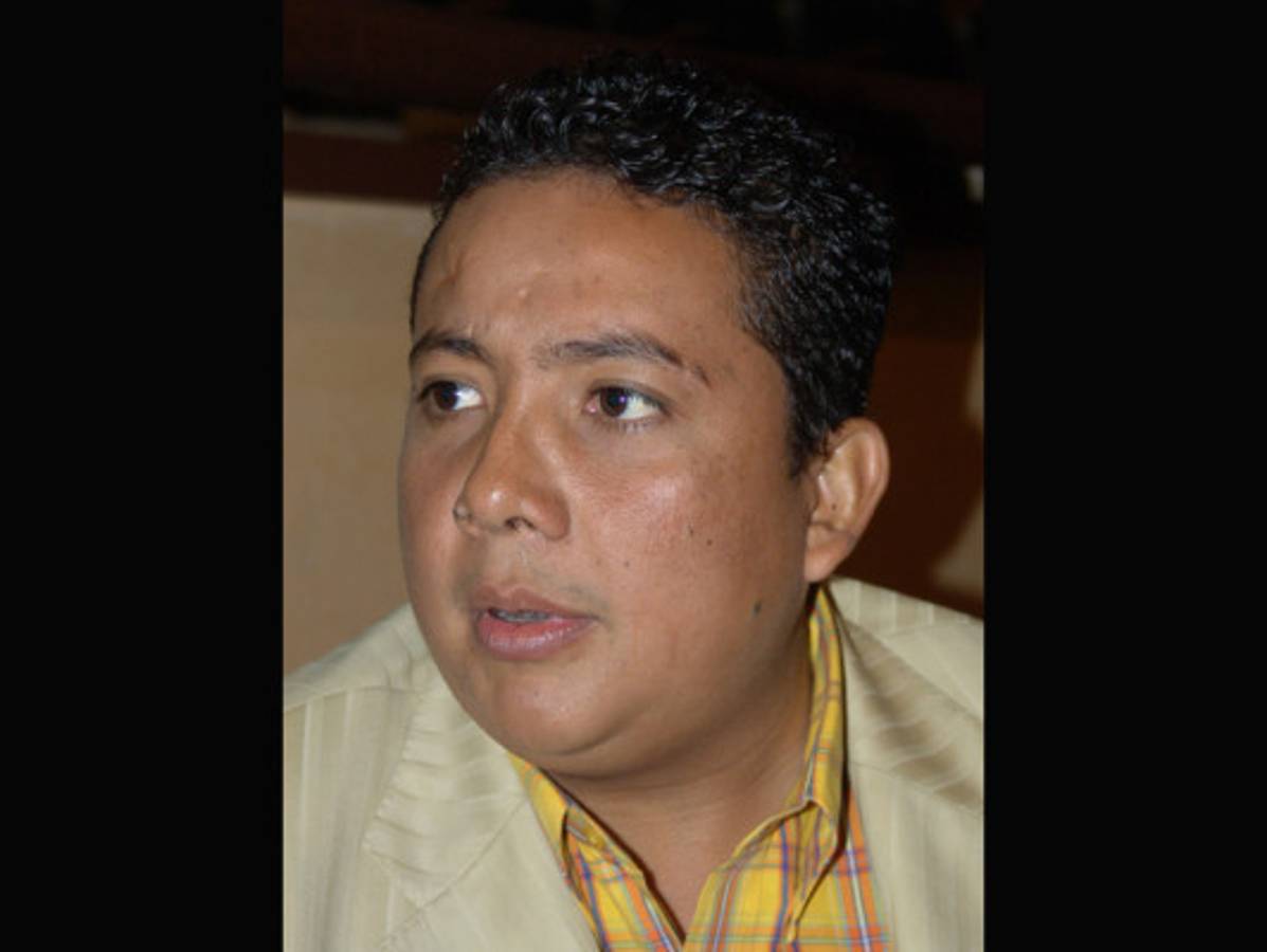 Dictan arresto domiciliario a diputado Fredy Nájera