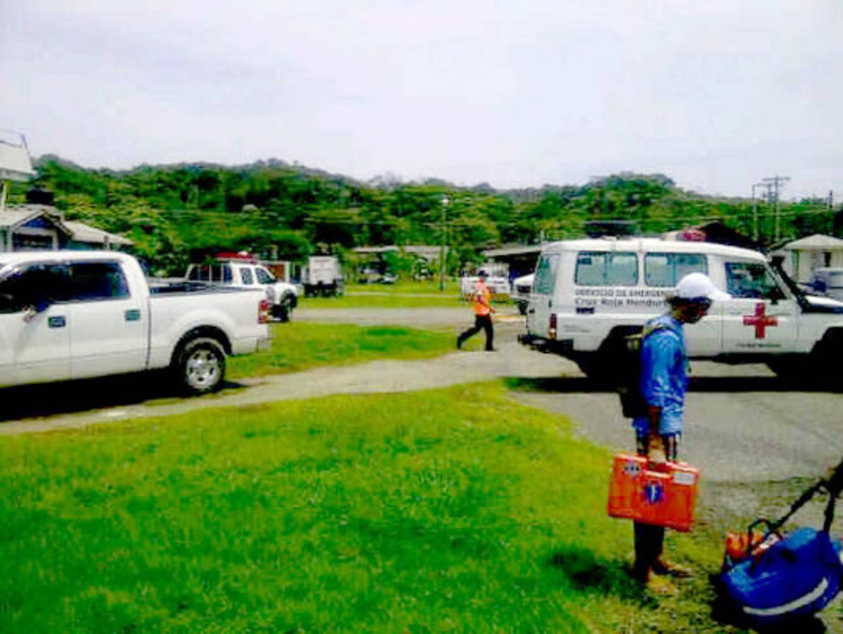 Rescatan a hondureños y extranjeros