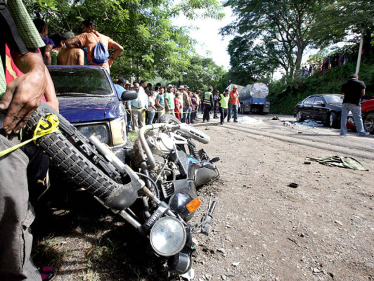Tres muertos en aparatoso accidente al nororiente de capital de Honduras