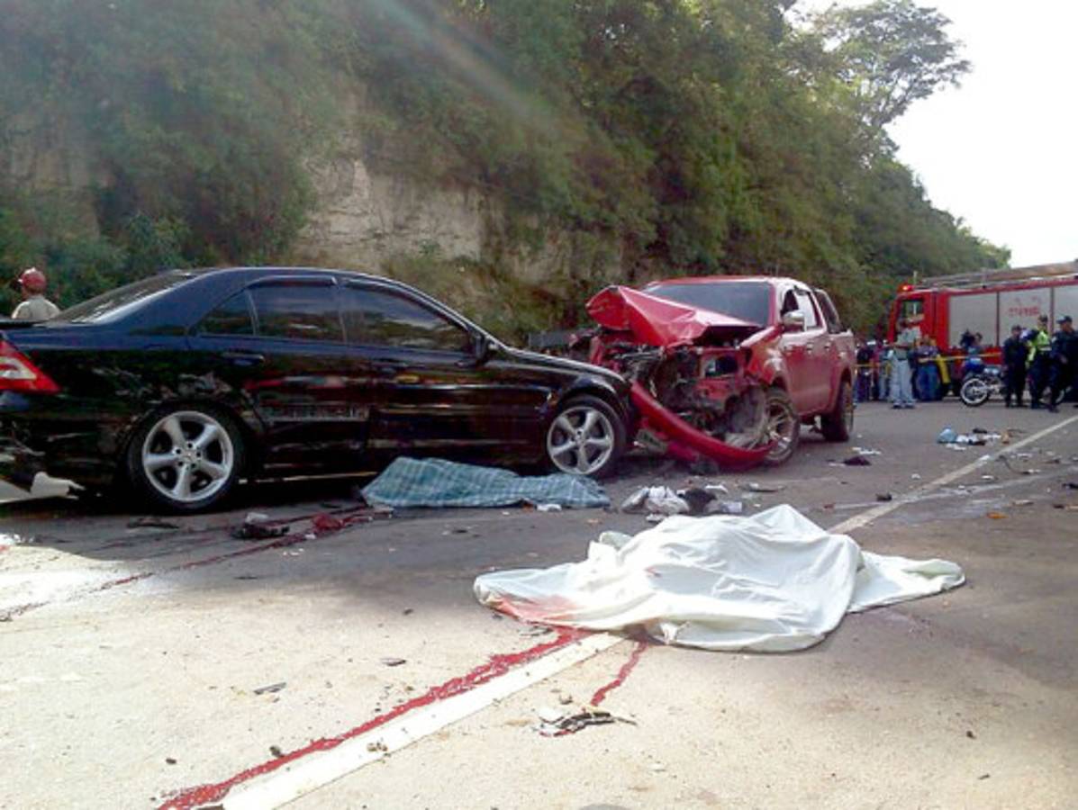 Tres muertos en aparatoso accidente al nororiente de capital de Honduras