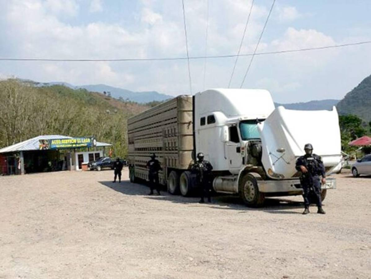 Incautan rastra que transportaría droga en el occidente de Honduras