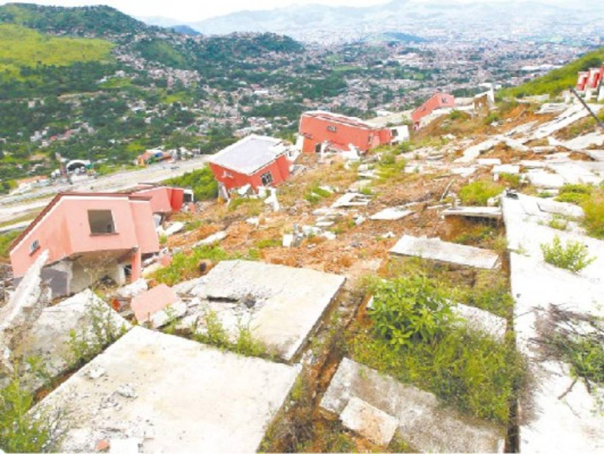 Bajo alerta la capital de Honduras por amenaza de deslizamientos