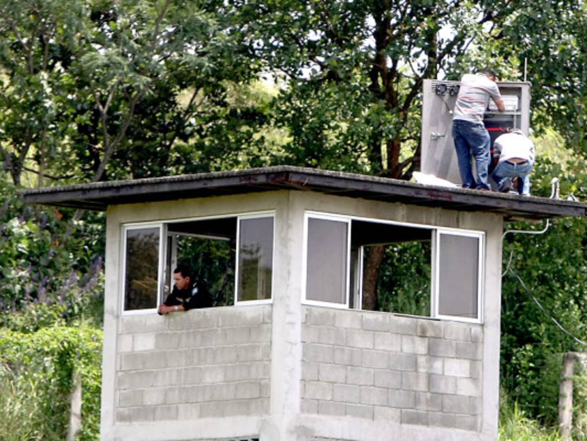 El bloqueo de llamadas en cárceles de Honduras sigue siendo una utopía