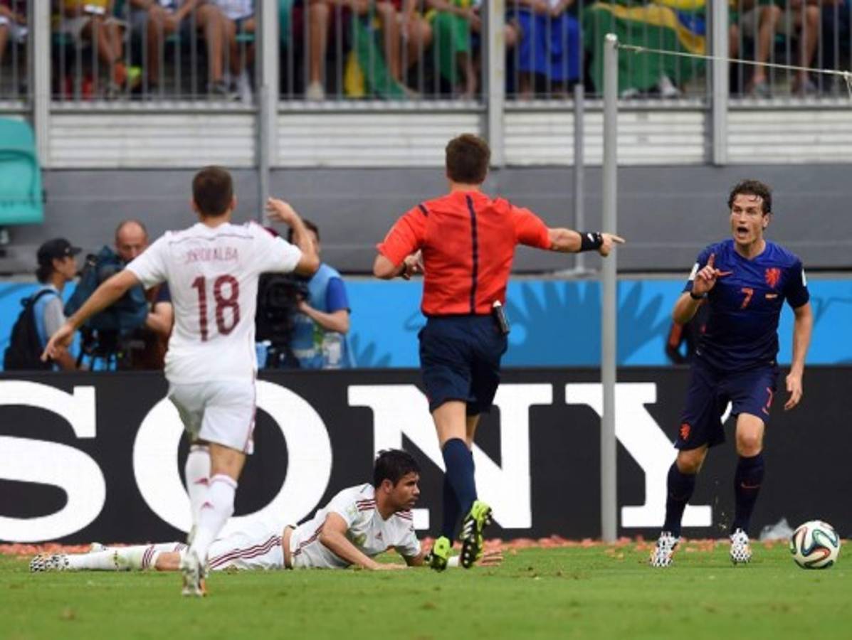 ¡Holanda cobra venganza y humilla a España!