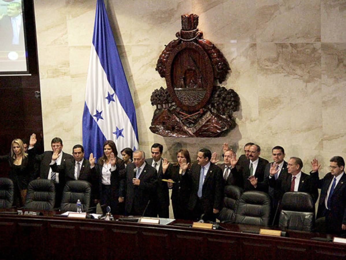 Nueva directiva del CN fue electa por 76 diputados