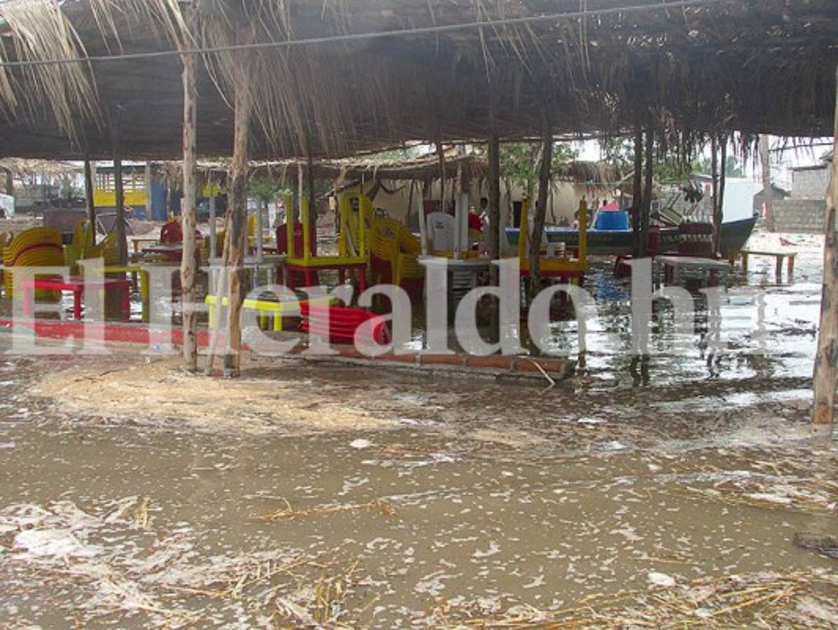 Marejadas amenazan el sur de Honduras