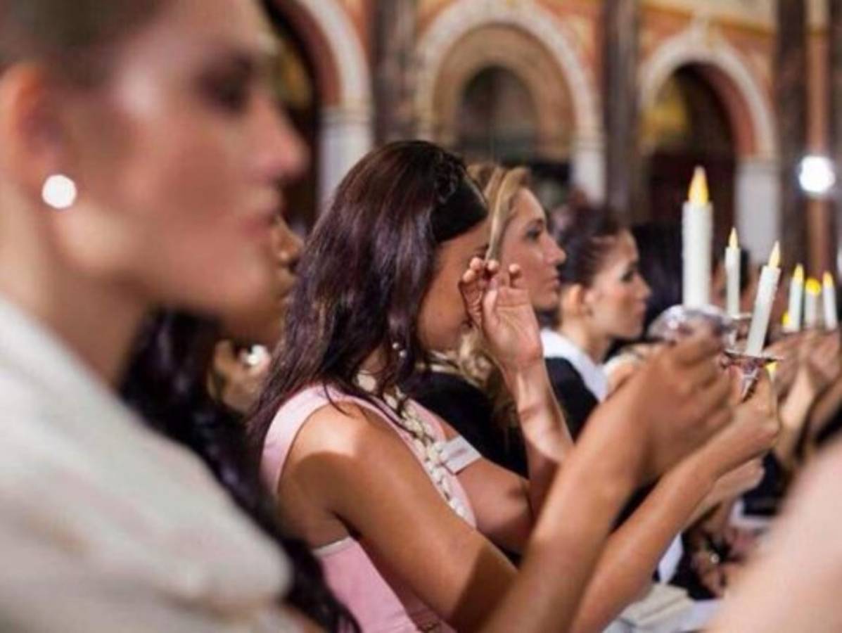 Rinden homenaje a Miss Honduras Mundo y a su hermana