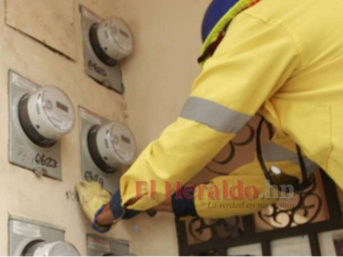 Consumidores deben a la ENEE 9,448 millones de lempiras