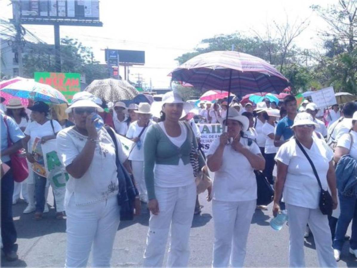 Honduras: Sin enfermeras quedaría jornada de vacunación