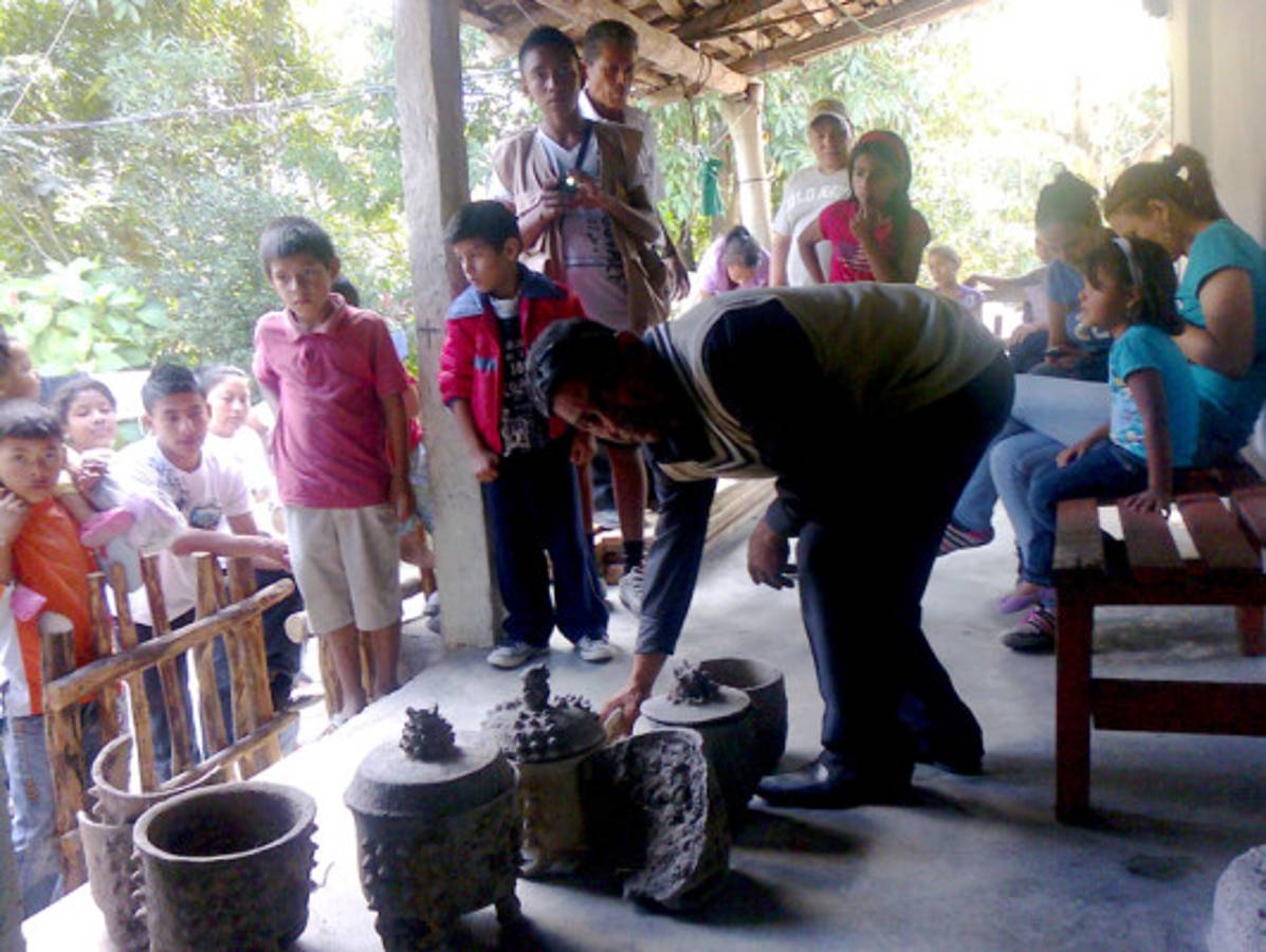 Impresionante hallazgo de vasijas lencas en Comayagua