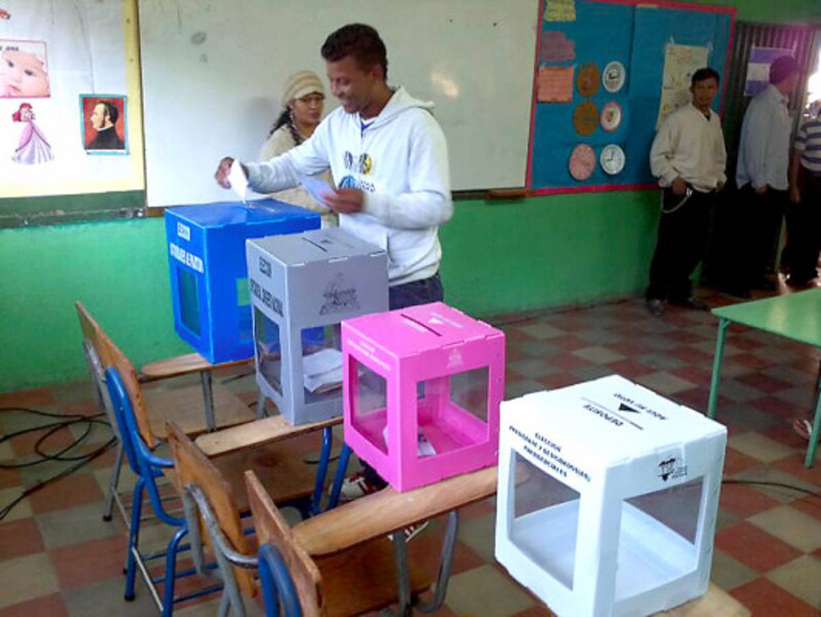 TSE inaugura las elecciones primarias Honduras 2012