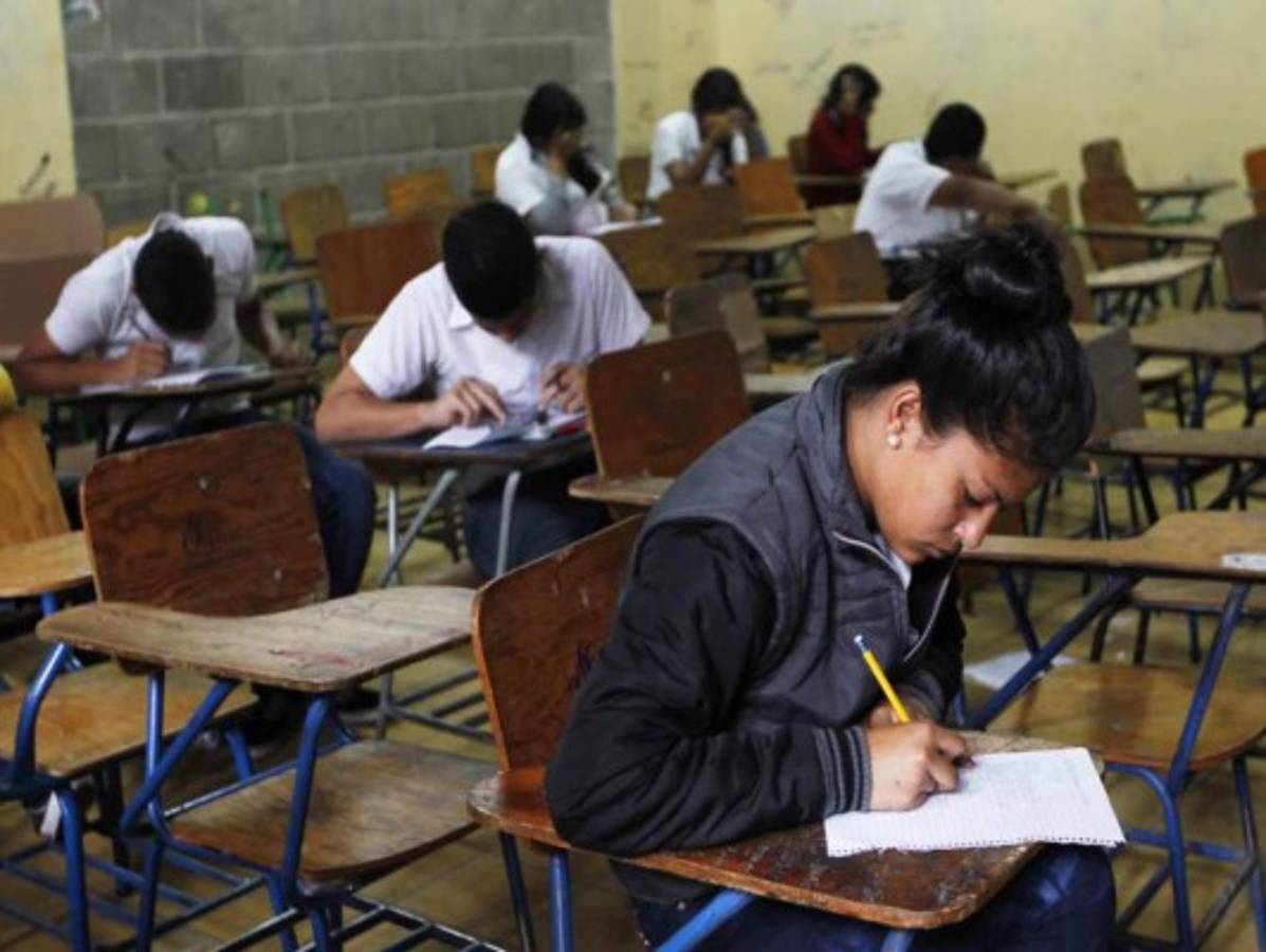 Honduras: Analizan ampliar el año escolar por lluvias