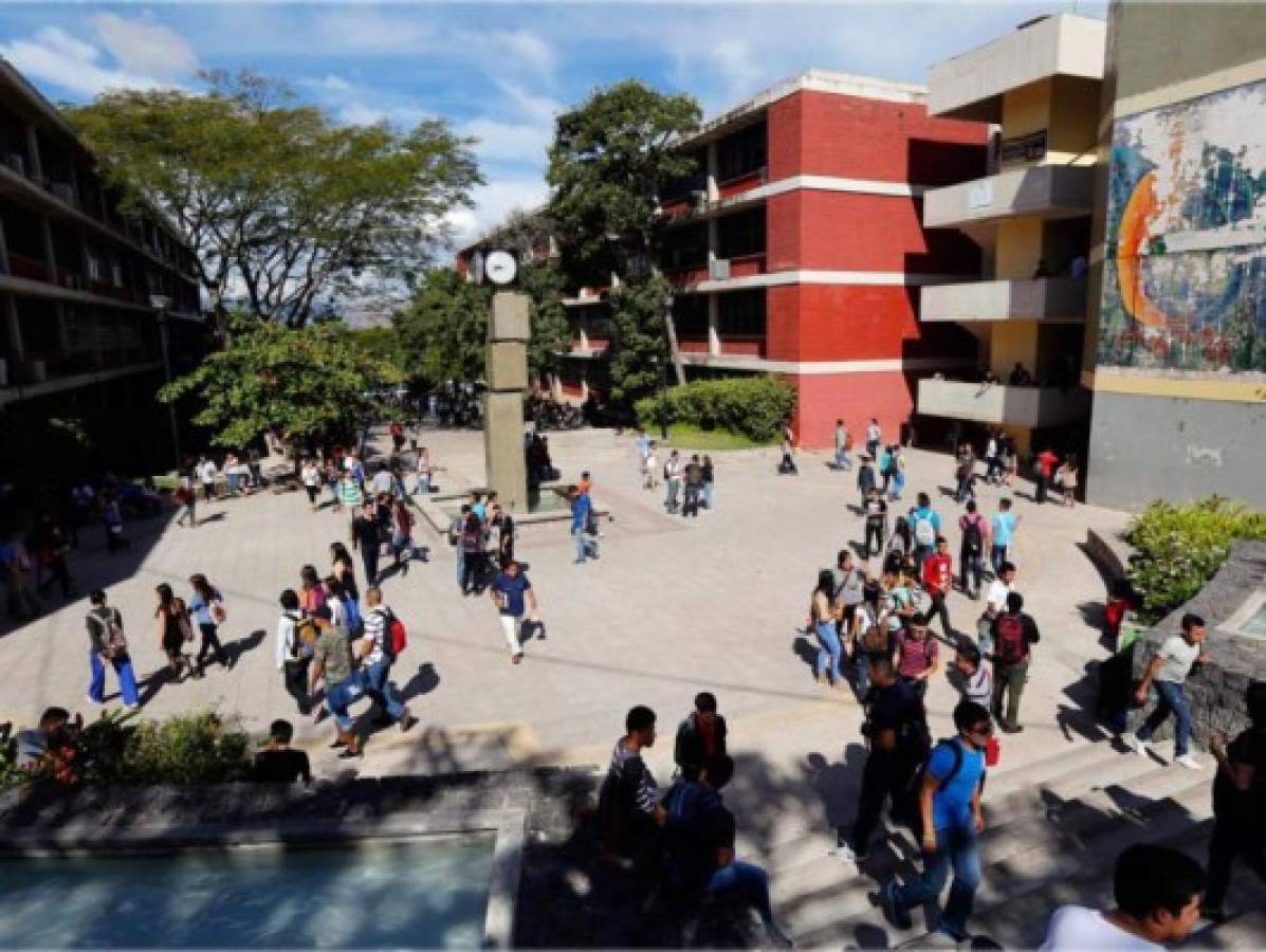 UNAH espera matrícula de 82 mil estudiantes