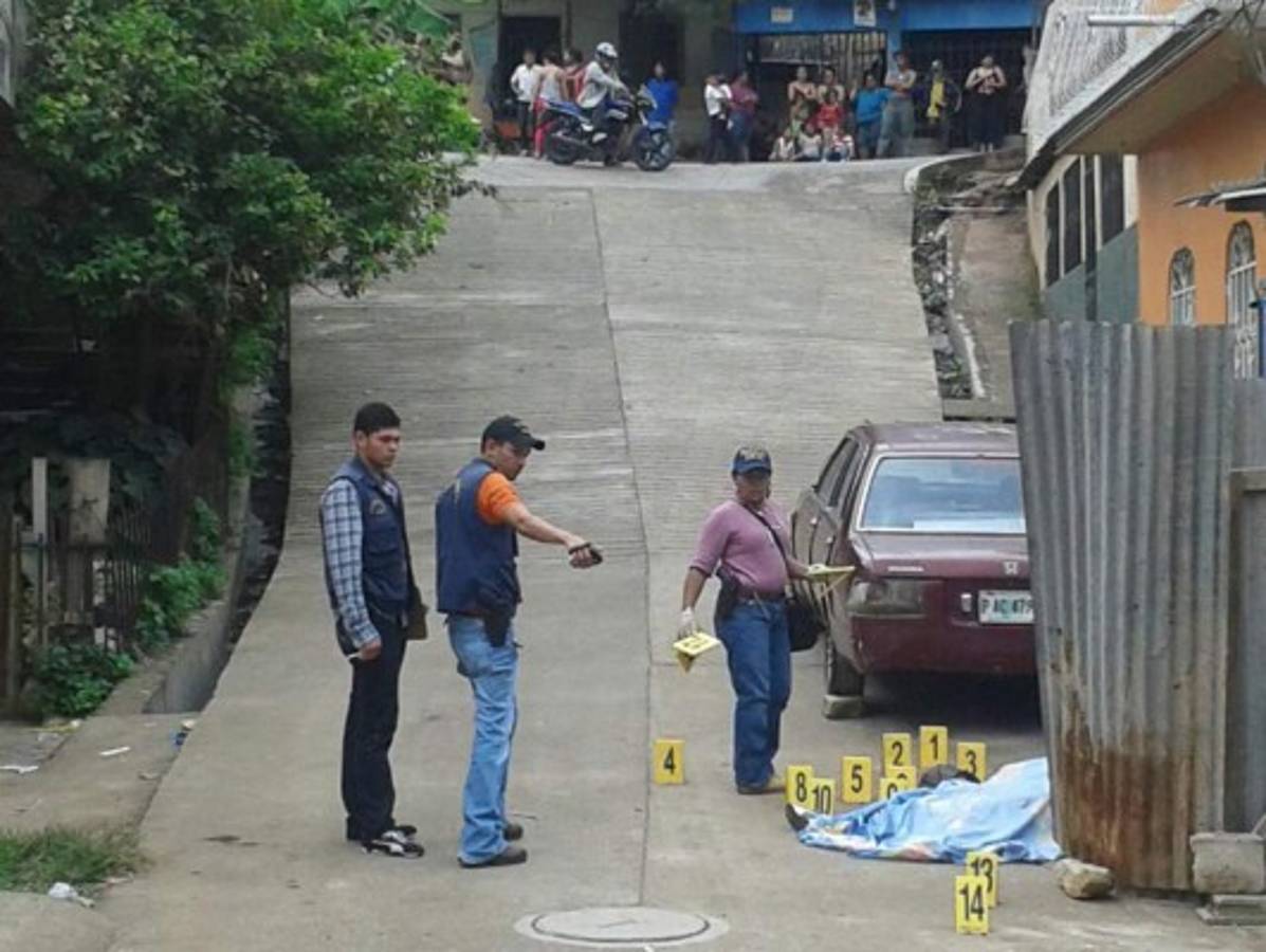 Presuntos pandilleros acribillan a un joven en la capital de Honduras