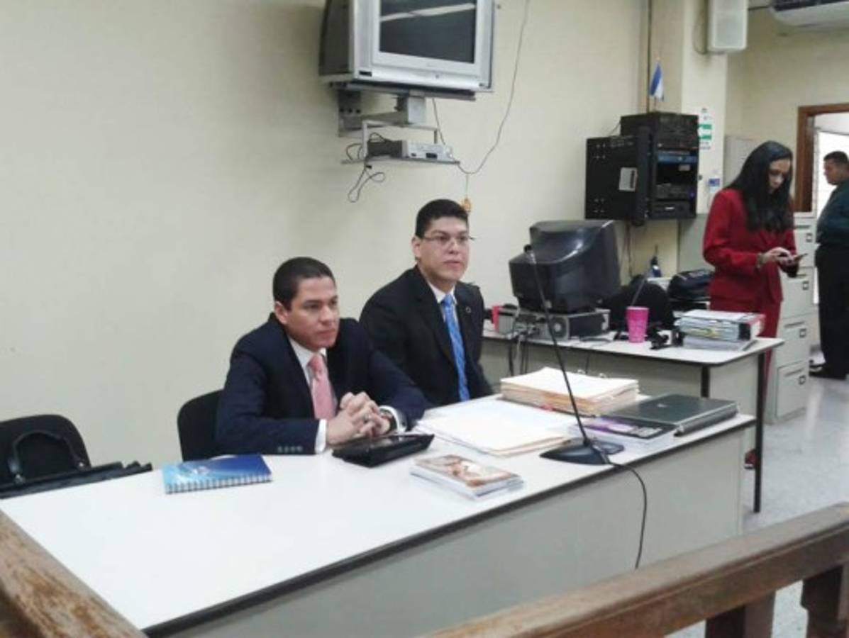 Audiencia a exdirectivos del Seguro Social