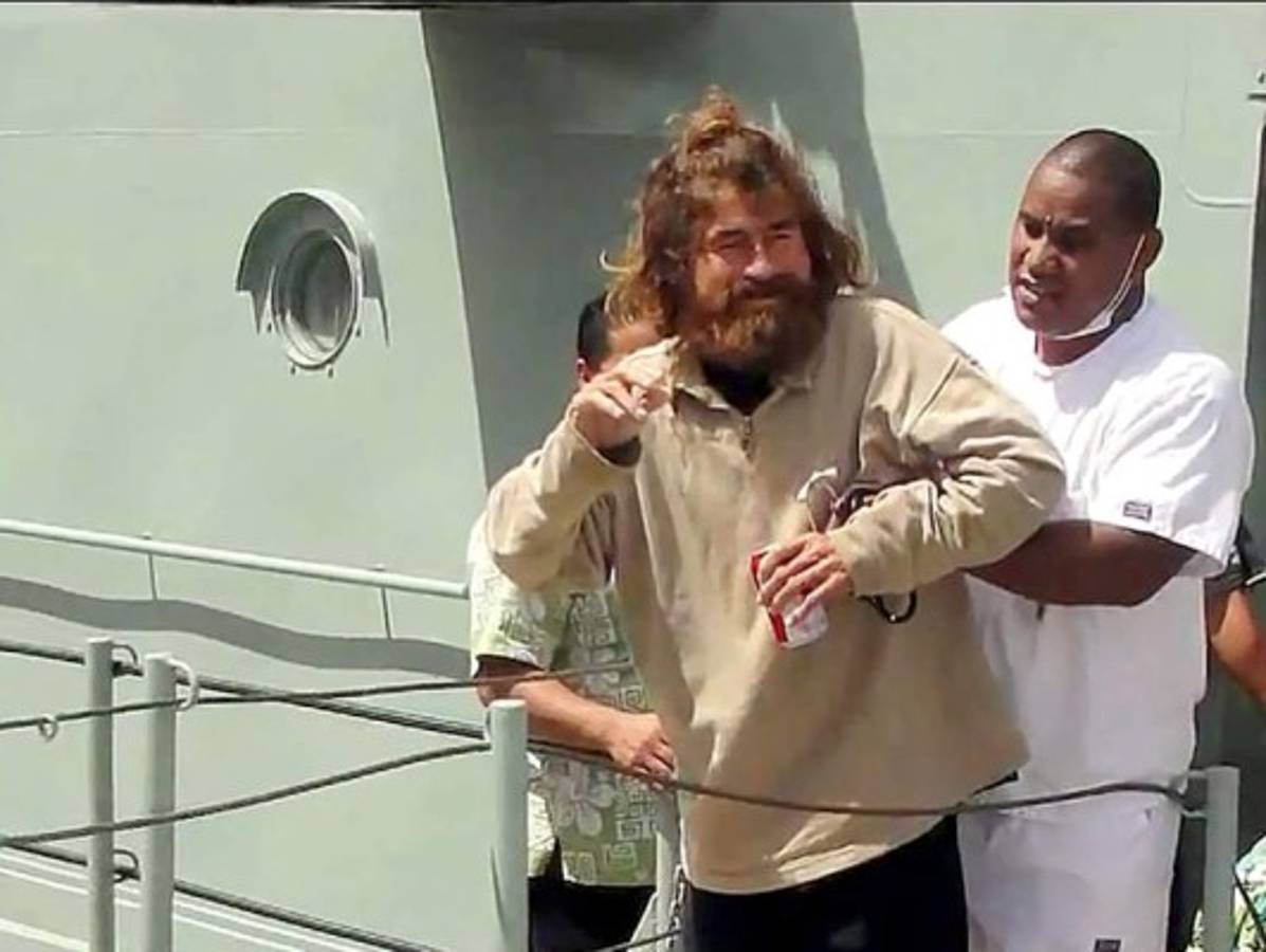 Salvadoreño sobrevivió a naufragio de película