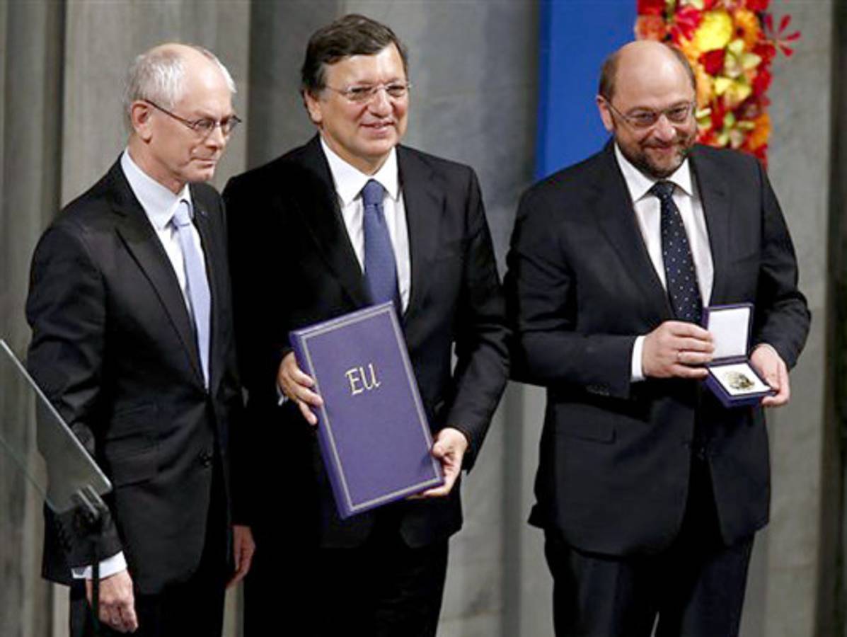 La UE, dividida y sumida en la crisis, recibe en Oslo el Nobel de la Paz