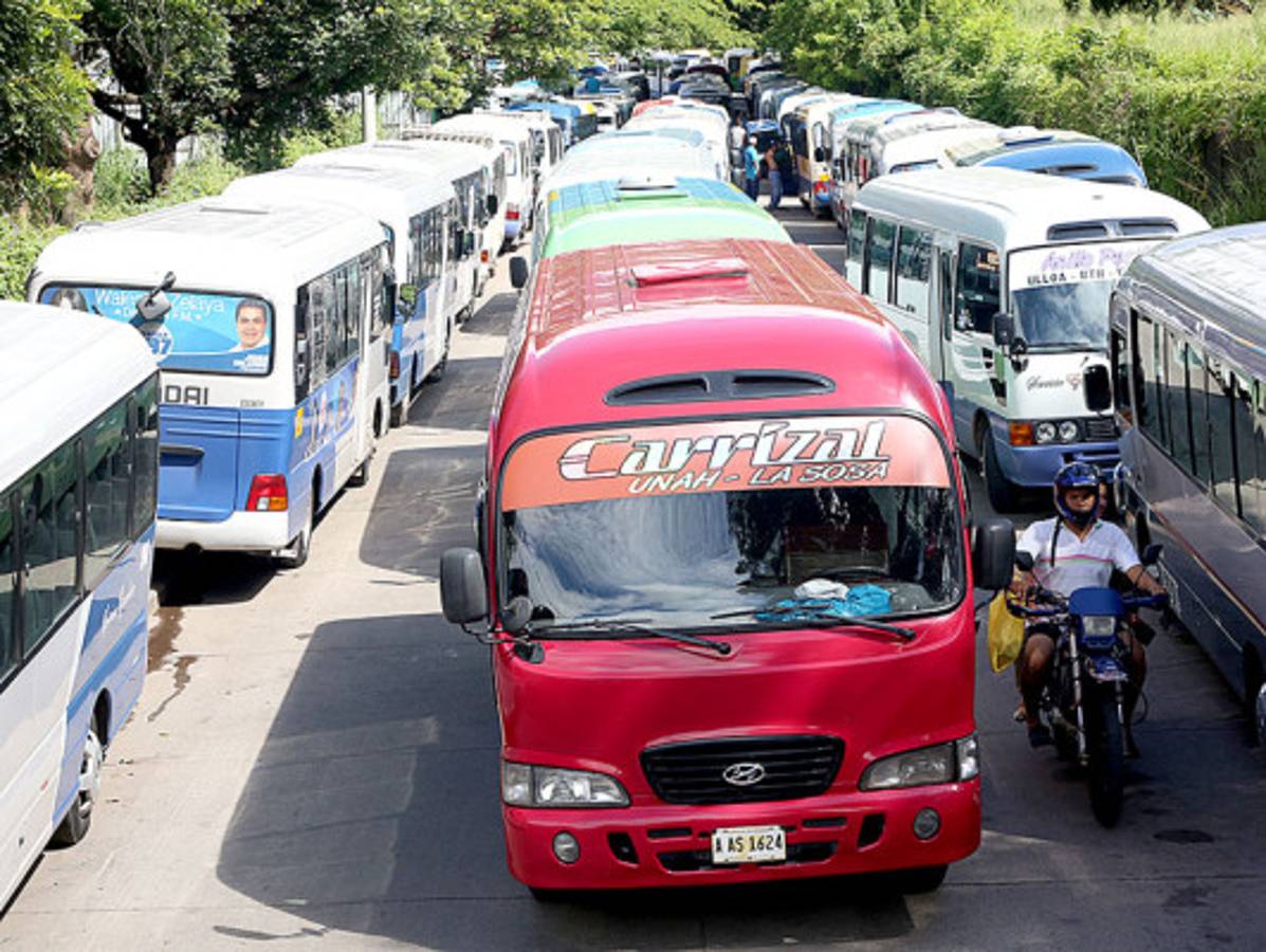 Paro de 'rapiditos' por rapto de conductor