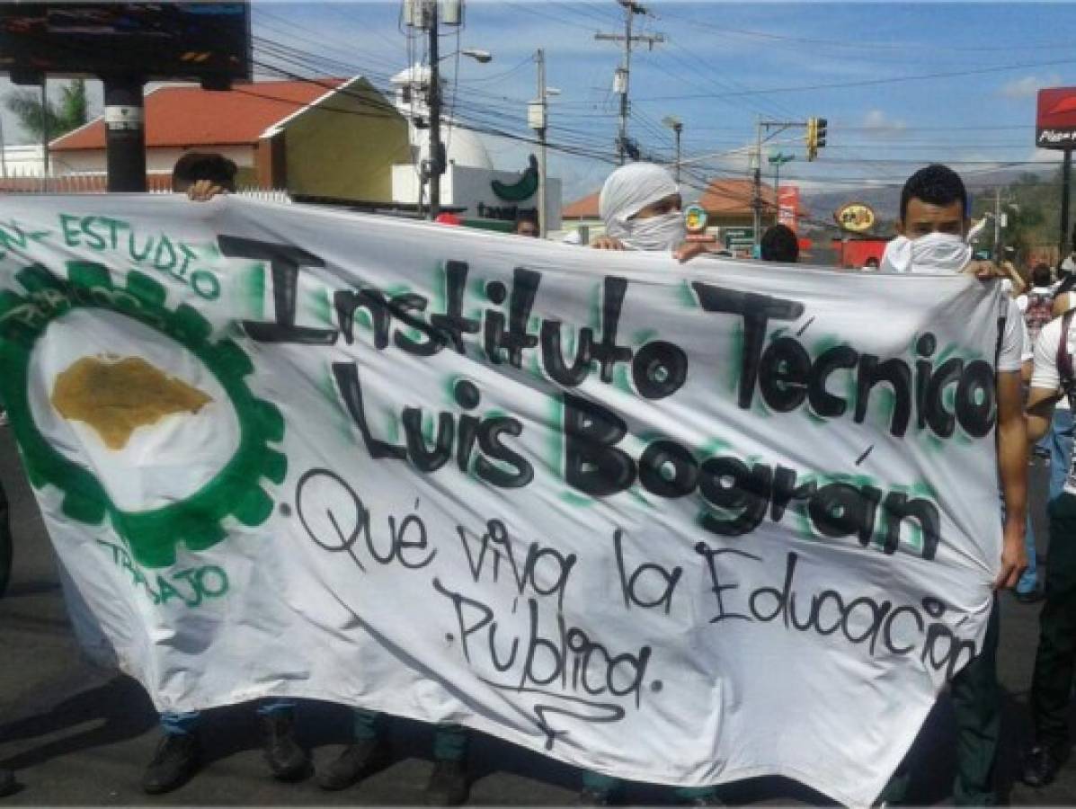 Honduras: Nueva protesta por cambio de horario