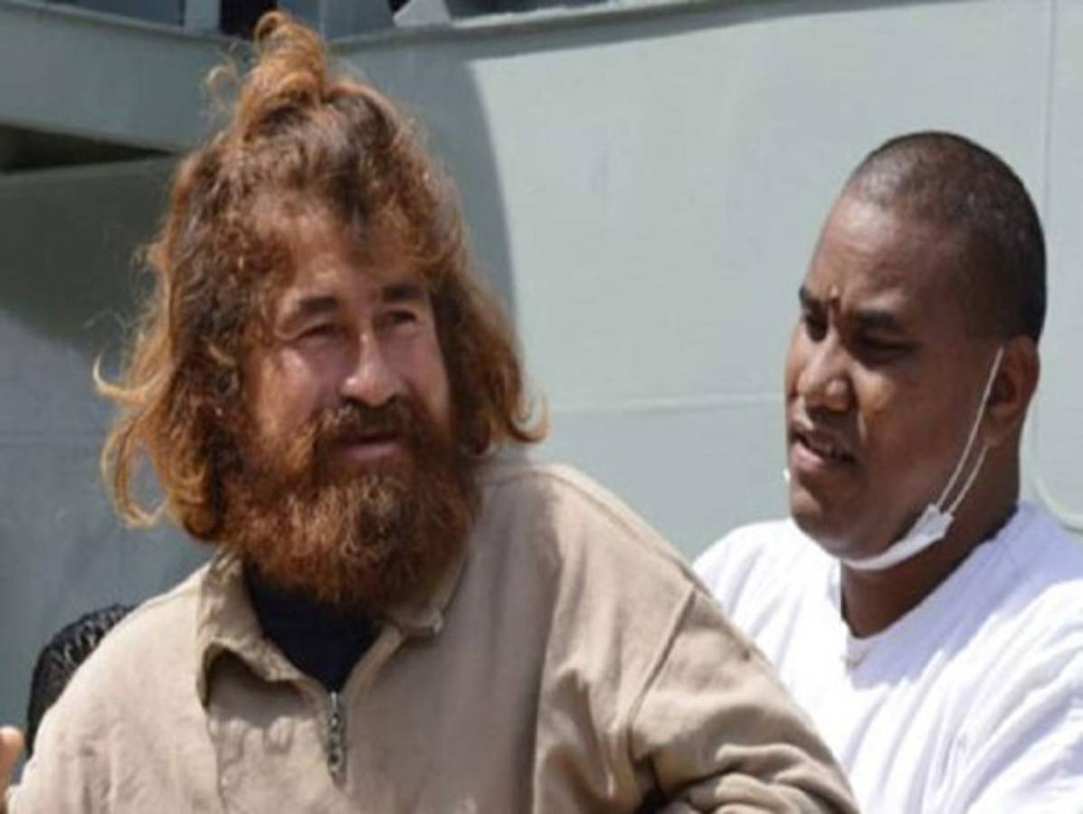 Náufrago salvadoreño y abogados de EEUU presentan pruebas de su relato