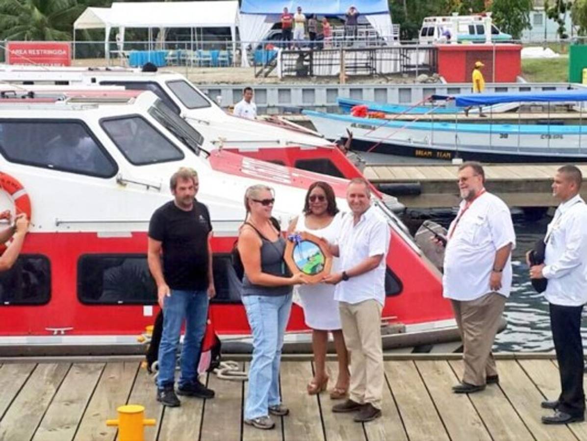 Honduras: Enorme crucero llega a Trujillo con más de 2,000 turistas