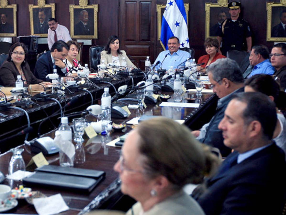 Corrales, comisionado de Defensa y Seguridad