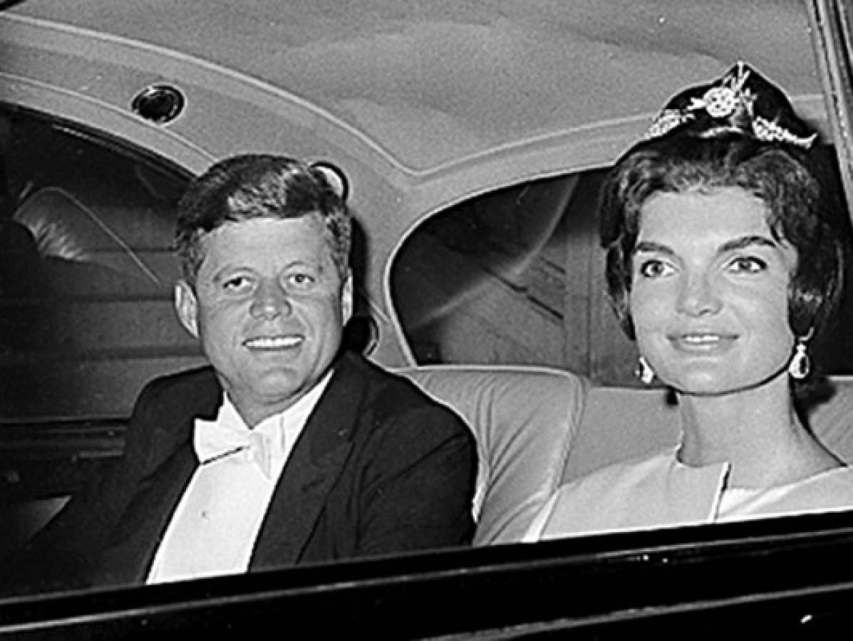 En vida y especial en su muerte, JFK cambió la TV