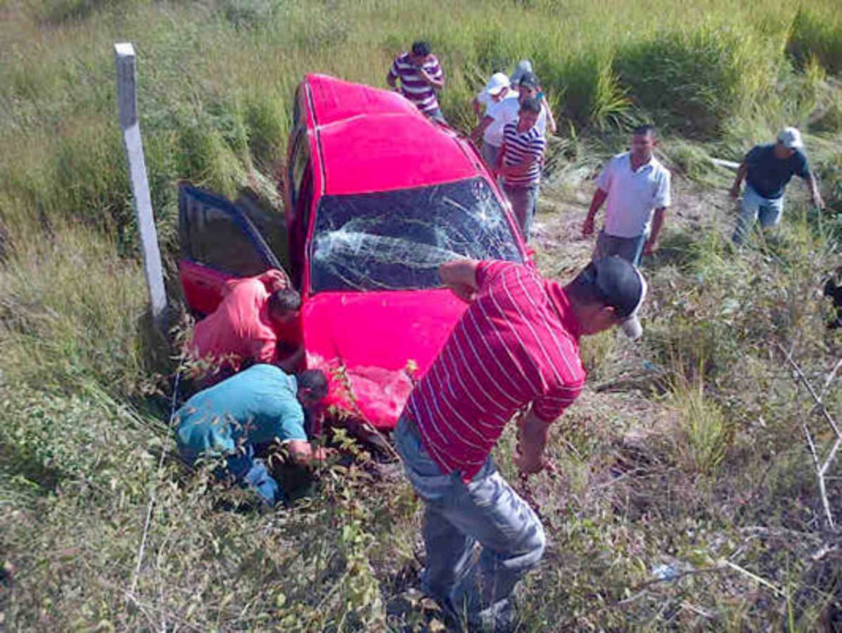 Cuatro maestras heridas en accidente de tránsito en Amarateca