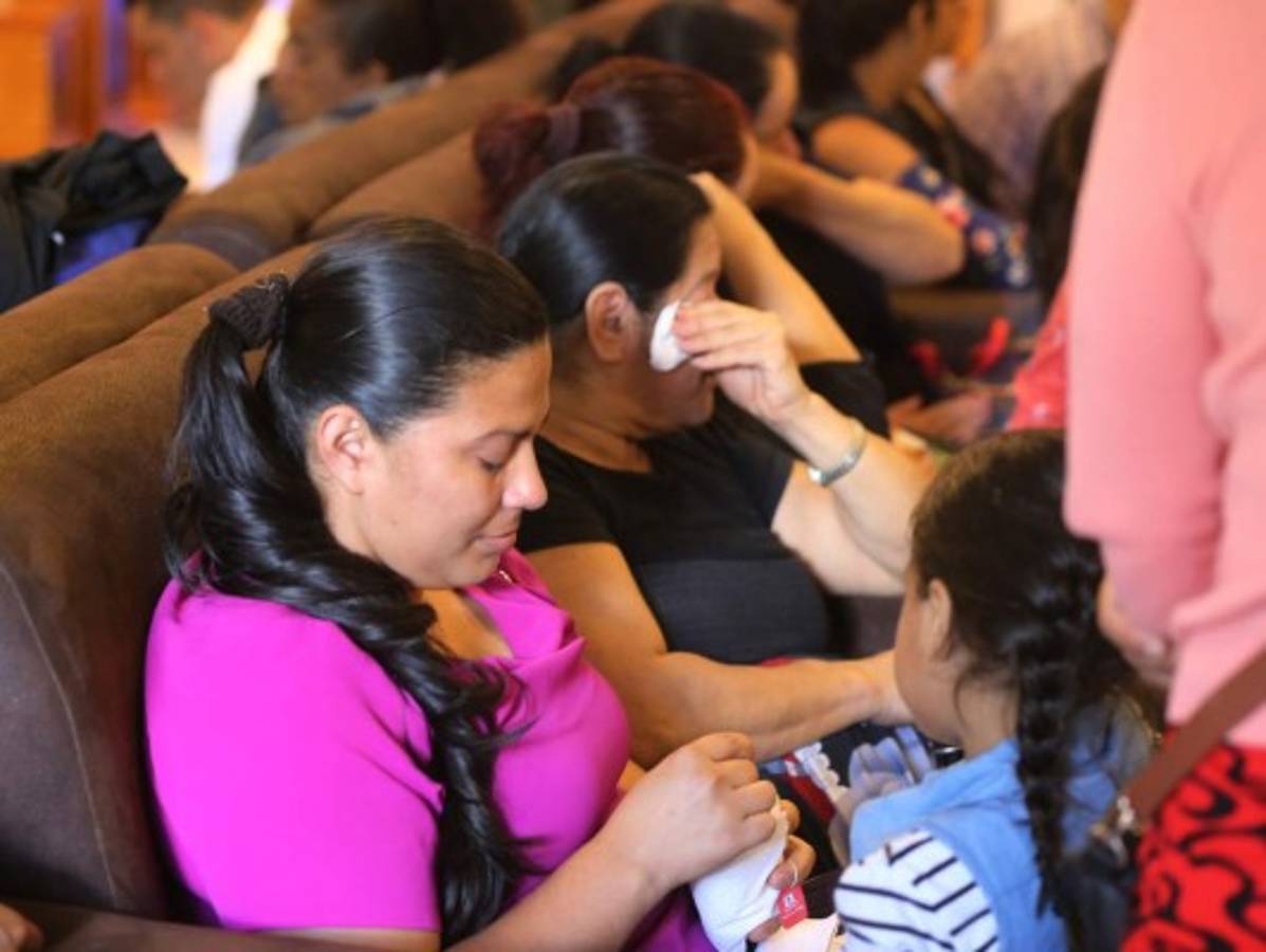 Sepultan a predicador en medio del dolor y clamor por justicia