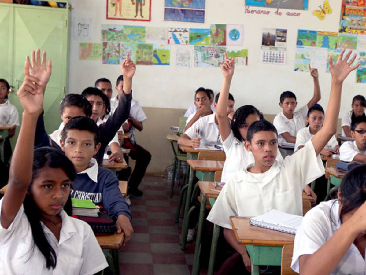 Prohíben a maestros realizar proselitismo político