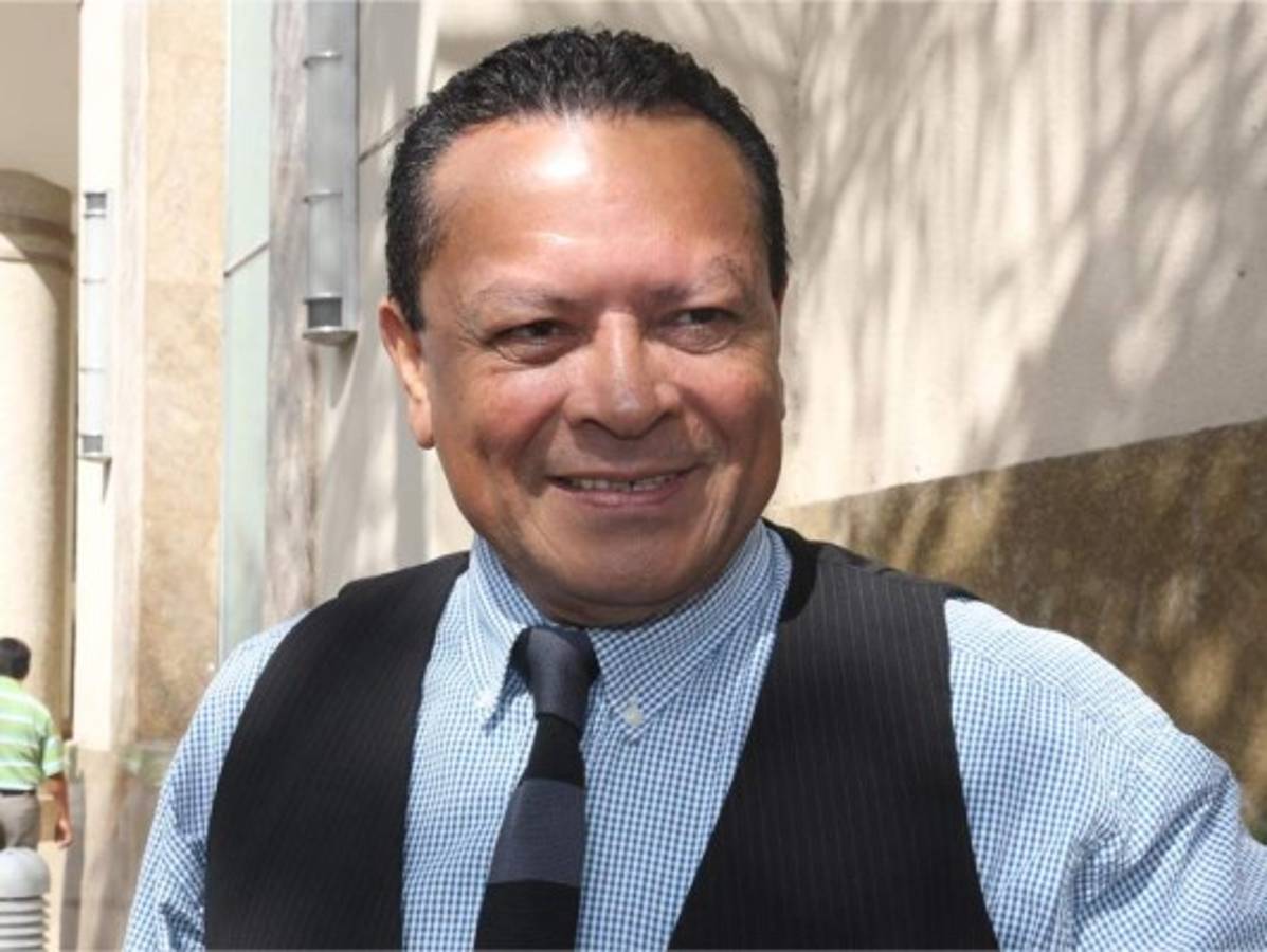 Honduras: Corte prohíbe ejercer a periodista