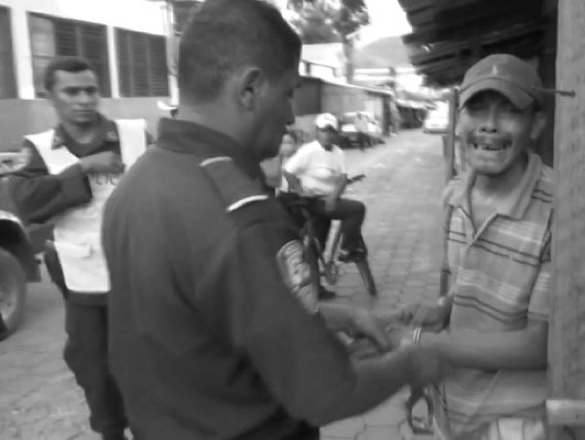 VIDEO: Padre hondureño robó para llevar medicinas a hijo enfermo