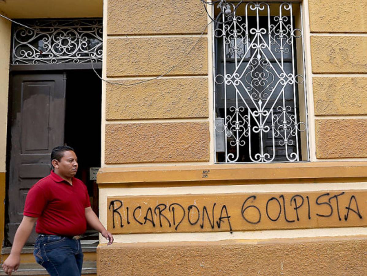 Mensaje en protestas es que robando y destruyendo se hace gobierno