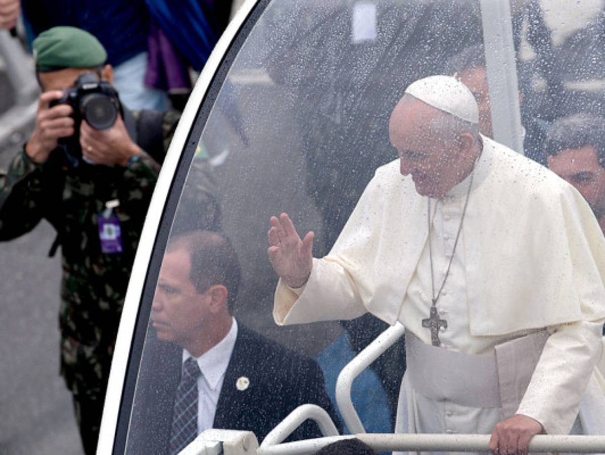 El papa Francisco llega al santuario de Aparecida