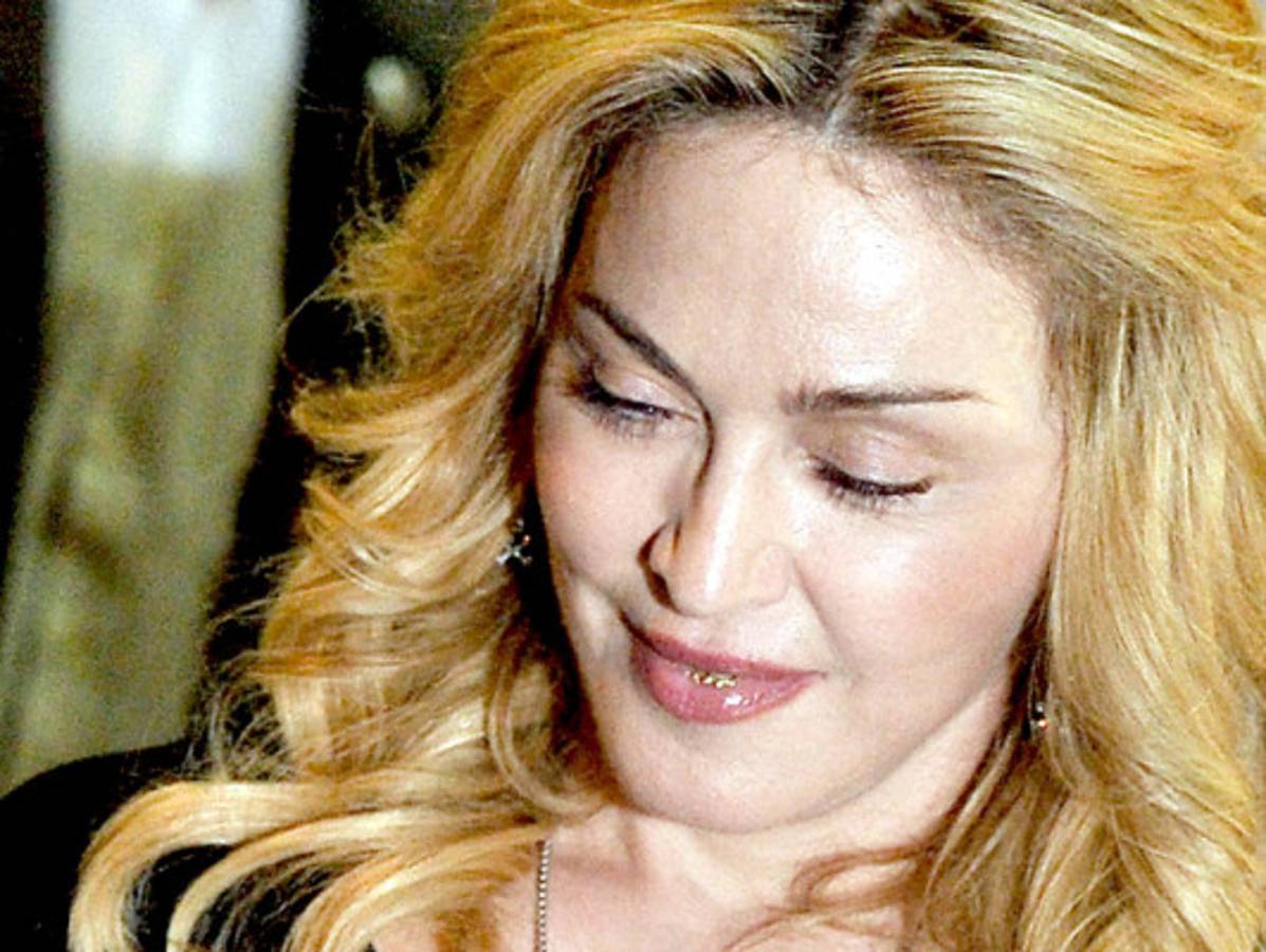 Fotos: La polémica dentadura de oro de Madonna