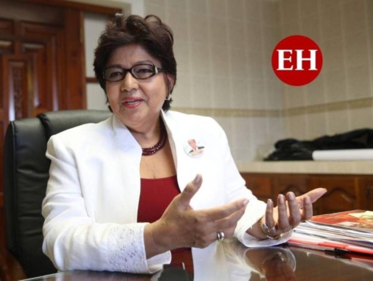 Belinda de Martínez se propone sacar a Patricia Rodas de cargo en Libre