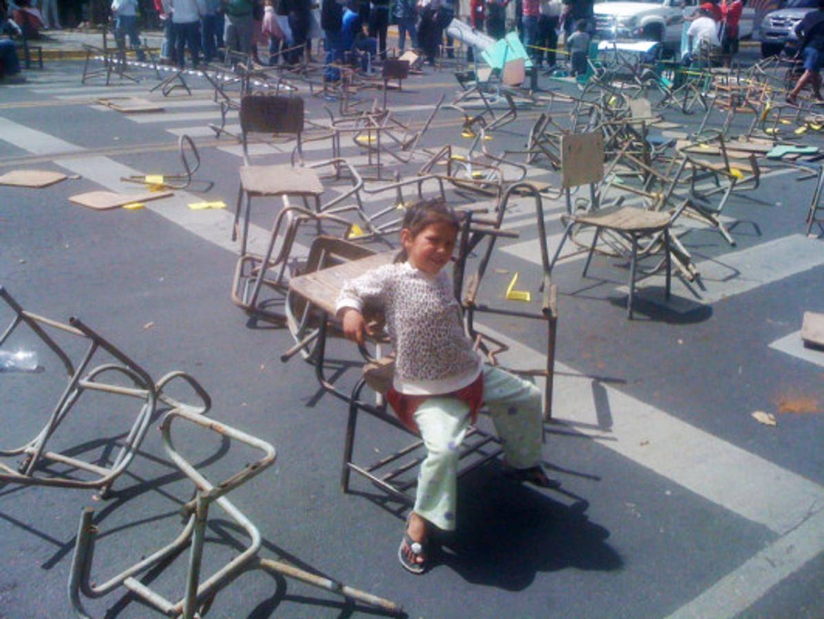 Maestros culpan al gobierno por falsas escuelas