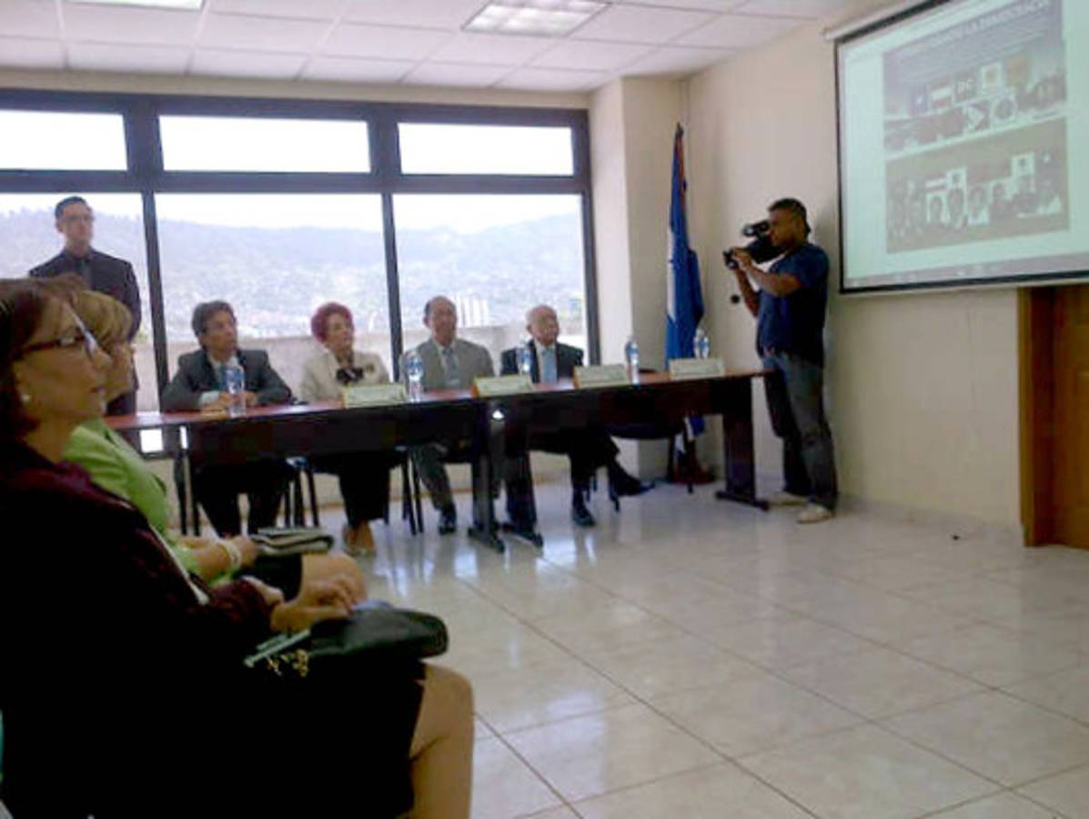 Lanzan portal de transparencia para partidos políticos