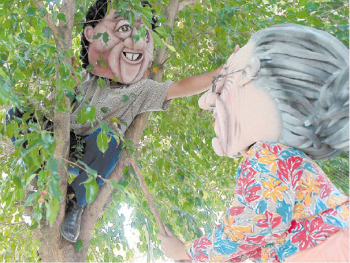 ¿Qué nombre le pondría a cada mojiganga de esta familia?