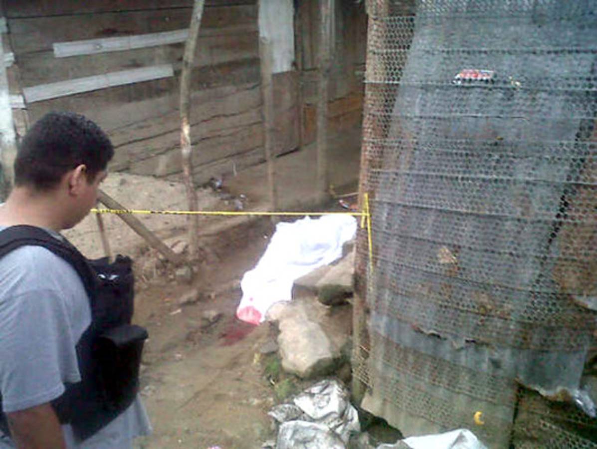 Encapuchados acribillan a tres jóvenes a San Pedro Sula