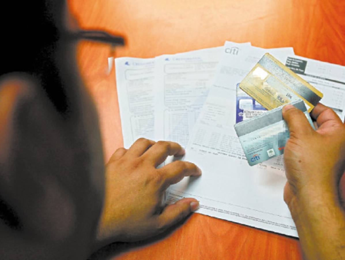 ¿Cómo manejar una tarjeta de crédito de forma idónea?