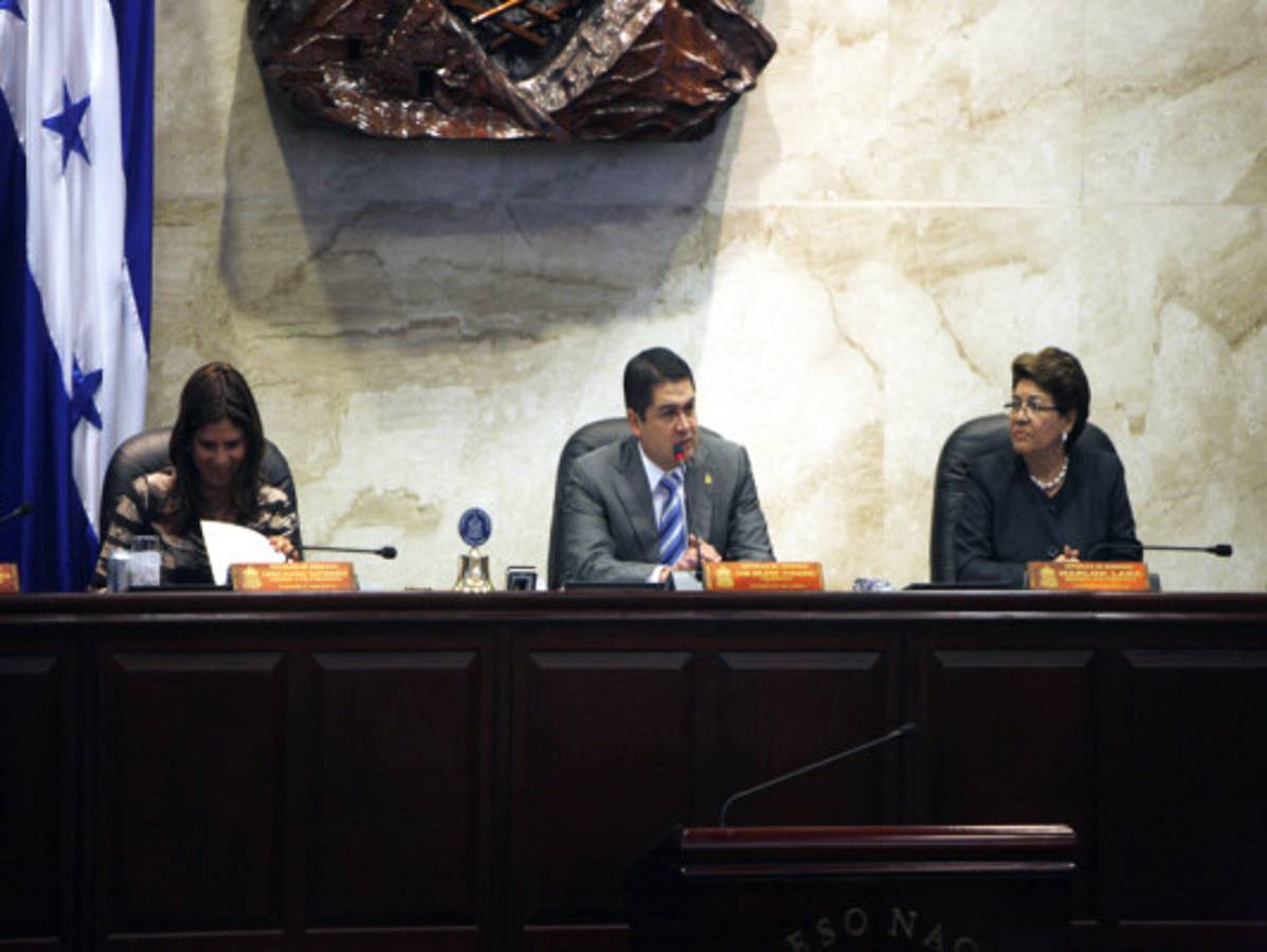 'Congreso es el que autoriza': Juan Orlando