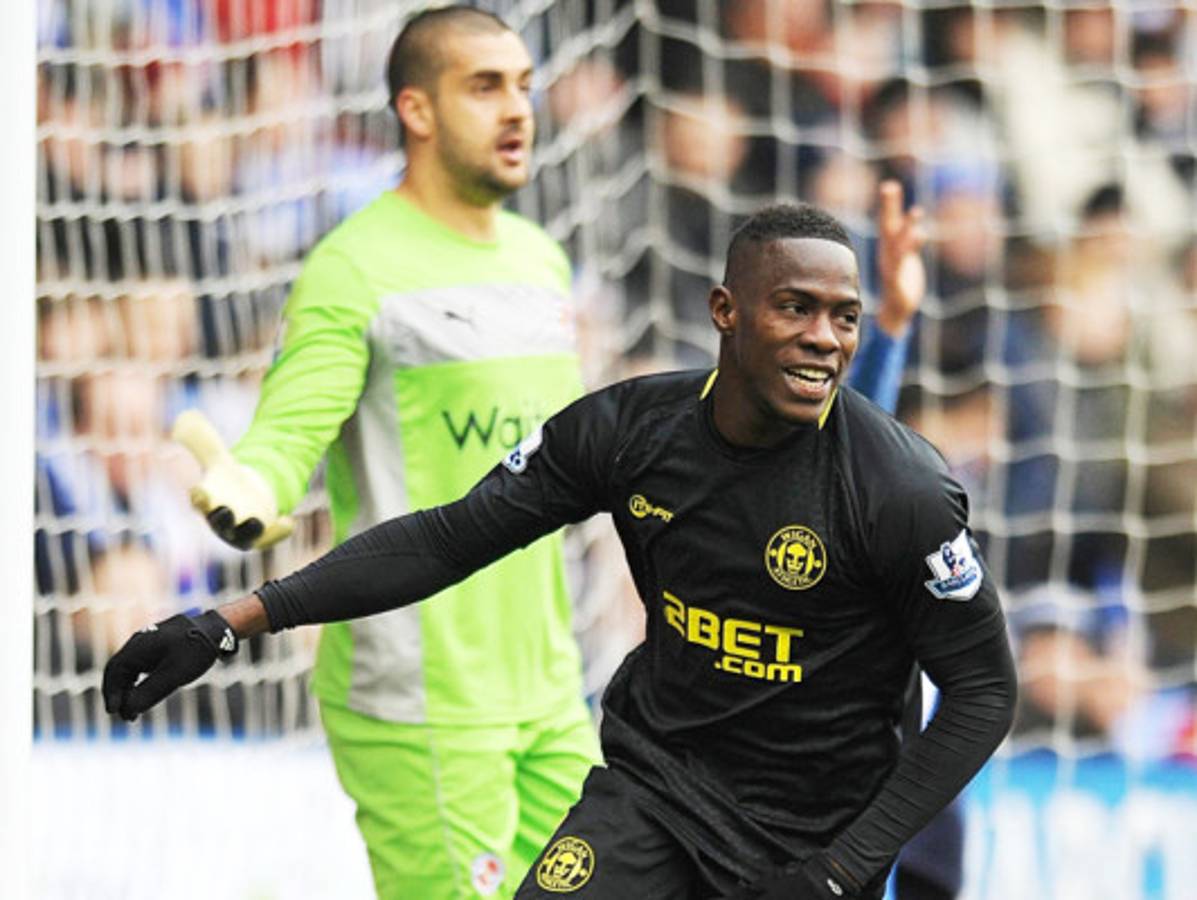 Maynor Figueroa anota golazo y está cerca de otro récord